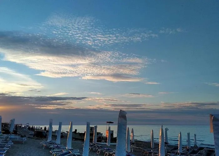 Se010 - Senigallia, Bilocale Sul Mare Con Apartamento *