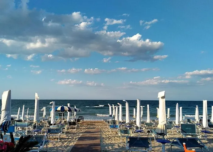 Se010 - Senigallia, Bilocale Sul Mare Con Apartamento