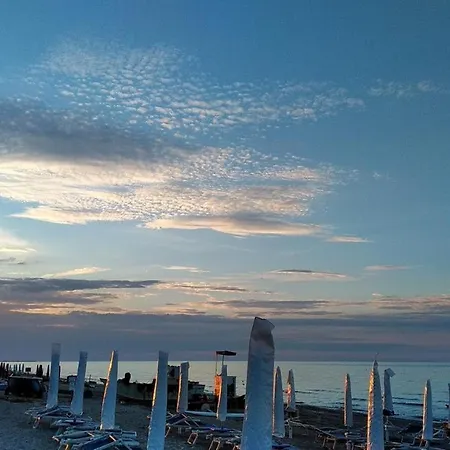 Se010 - Senigallia, Bilocale Sul Mare Con アパート *